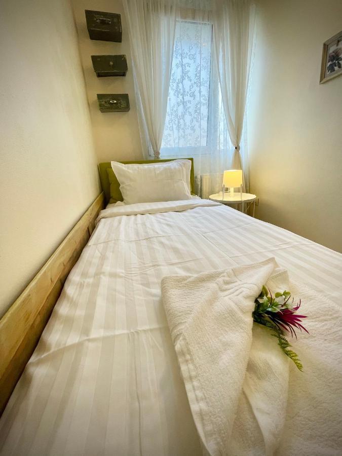 Perfect Place To Stay Self Check In-24H-Netflix-Wifi Ρέσιτσα Εξωτερικό φωτογραφία